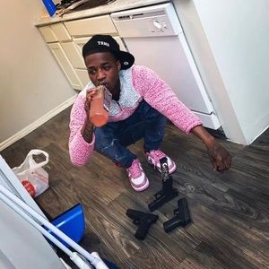 Meet your Posher, Tay